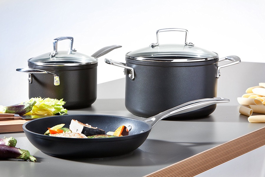The Health Hazards Of Non-Stick Cookware